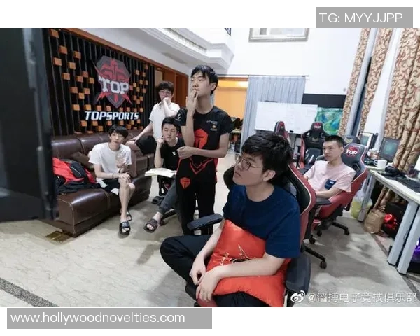 杭州篮球队在洲际杯积分榜中以77分稳居第一名，展现强劲实力